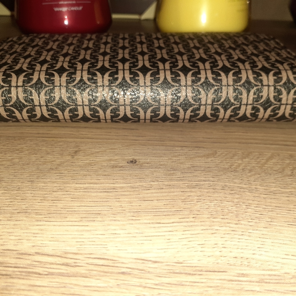 #132 Fossil Wristlet Wallet - Picture 3 of 6